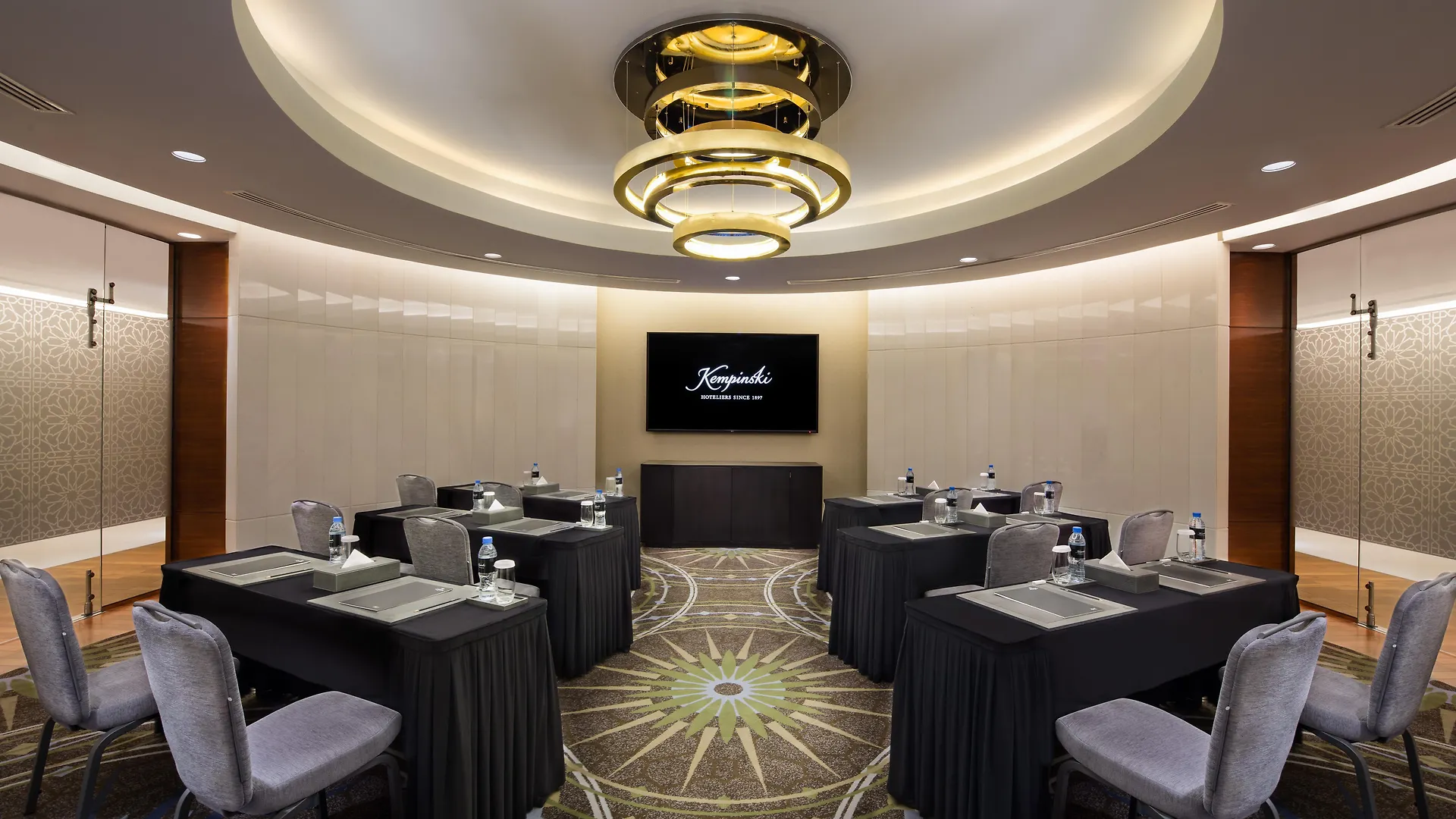 Kempinski Hotel Mall Of The Emirates, Dubai